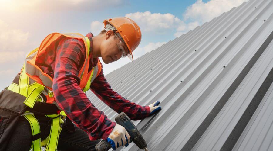 GAF certified roofer in Libertyville, IA